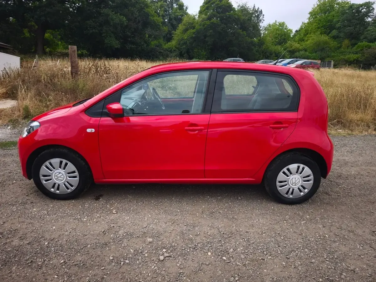 Used VW up! move up! 60 HP (44 kW) 2014 Red Hatchback