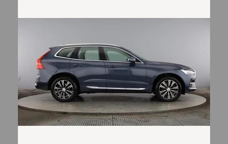 Used Volvo XC60 Inscription 247 HP (181 kW) 2022 Blue SUV