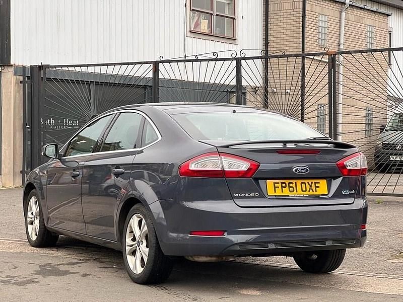 Used Ford Mondeo Titanium 115 HP (84 kW) 2012 Grey Hatchback