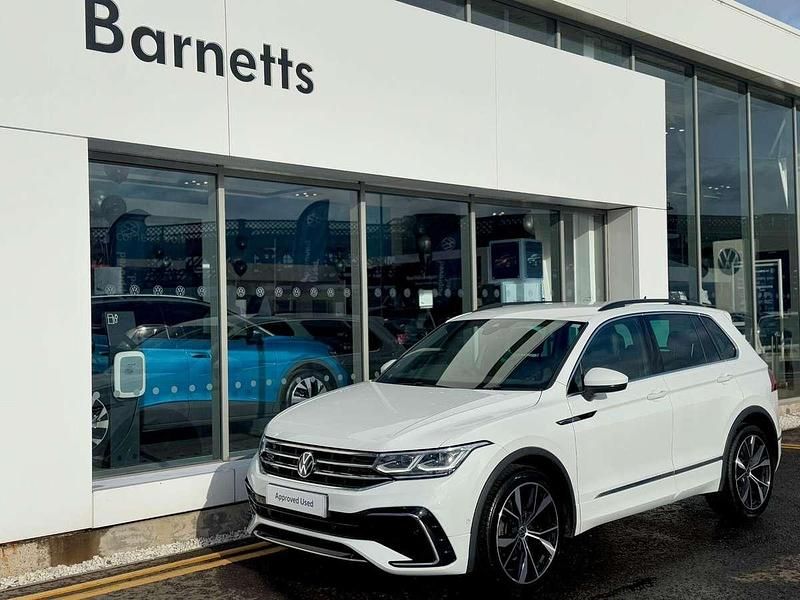 White Used 2023 VW Tiguan R-line SUV | £27,999 (Fair price) - Image 1/4