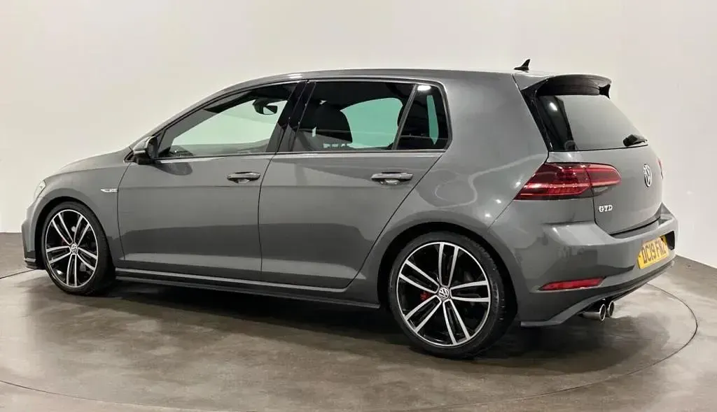 Used VW Golf VII GTD 184 HP (135 kW) 2019 Grey Hatchback