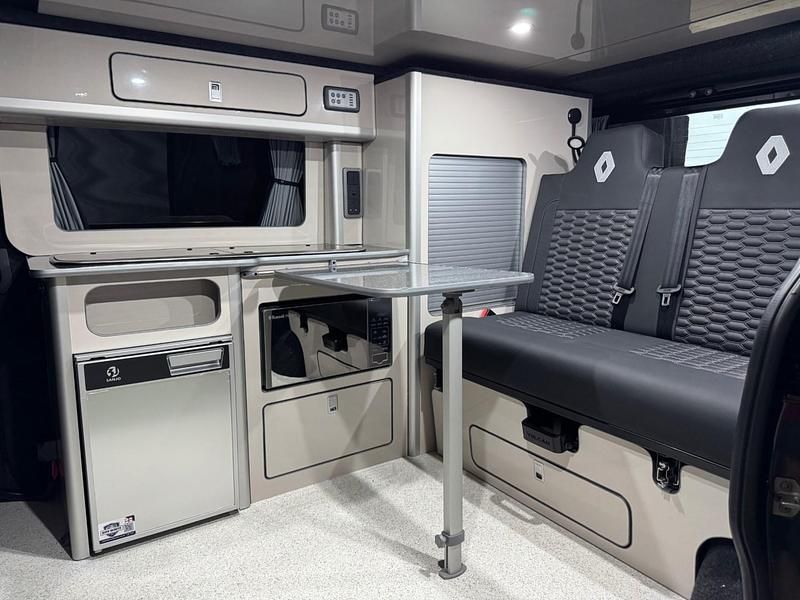 Used Renault Trafic 2024 Grey MPV