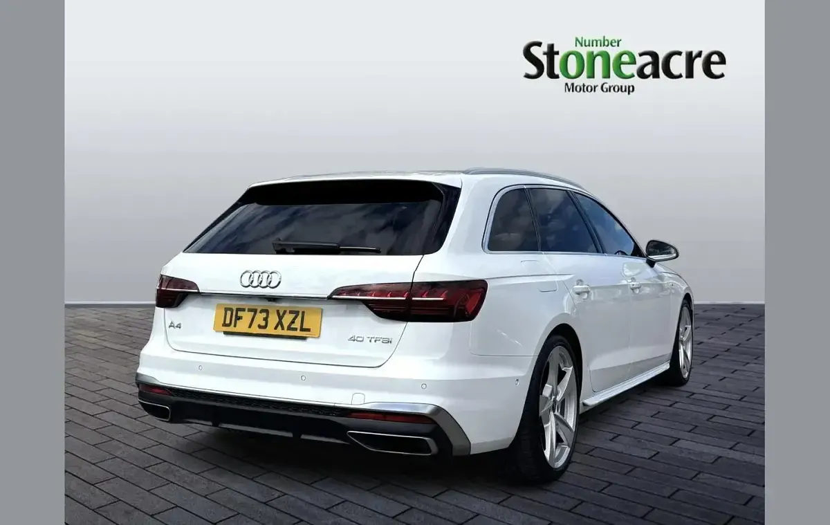 Used Audi A4 S-Line 204 HP (150 kW) 2024 White Estate