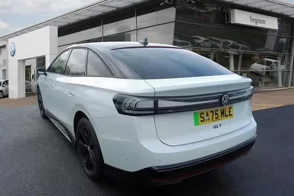Used VW ID.7 210 kW (286 HP) 2025