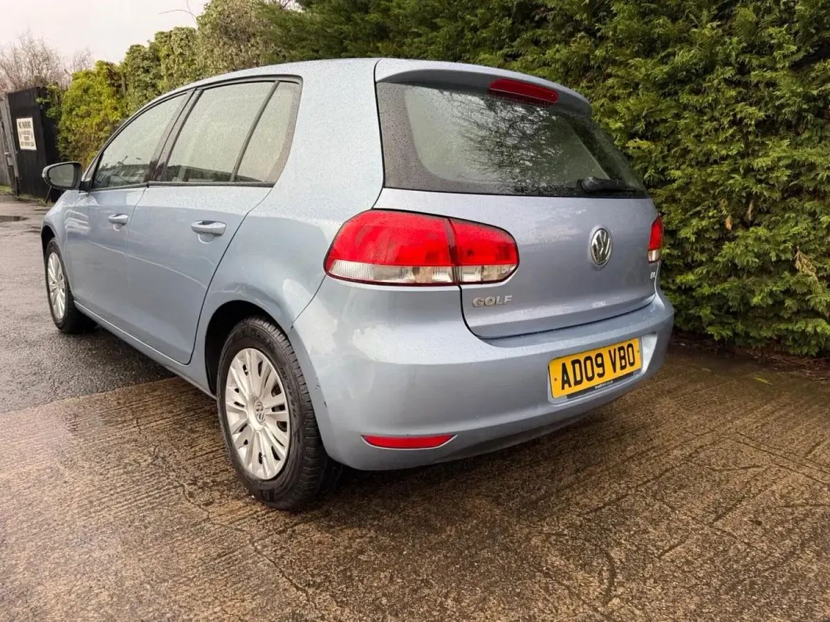 Usado VW Golf VI S 102 HP (75 kW) 2009 Azul Citadino