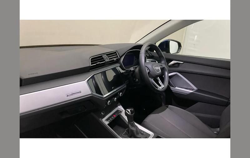 Used Audi Q3 Design 150 HP (110 kW) 2023 Blue SUV