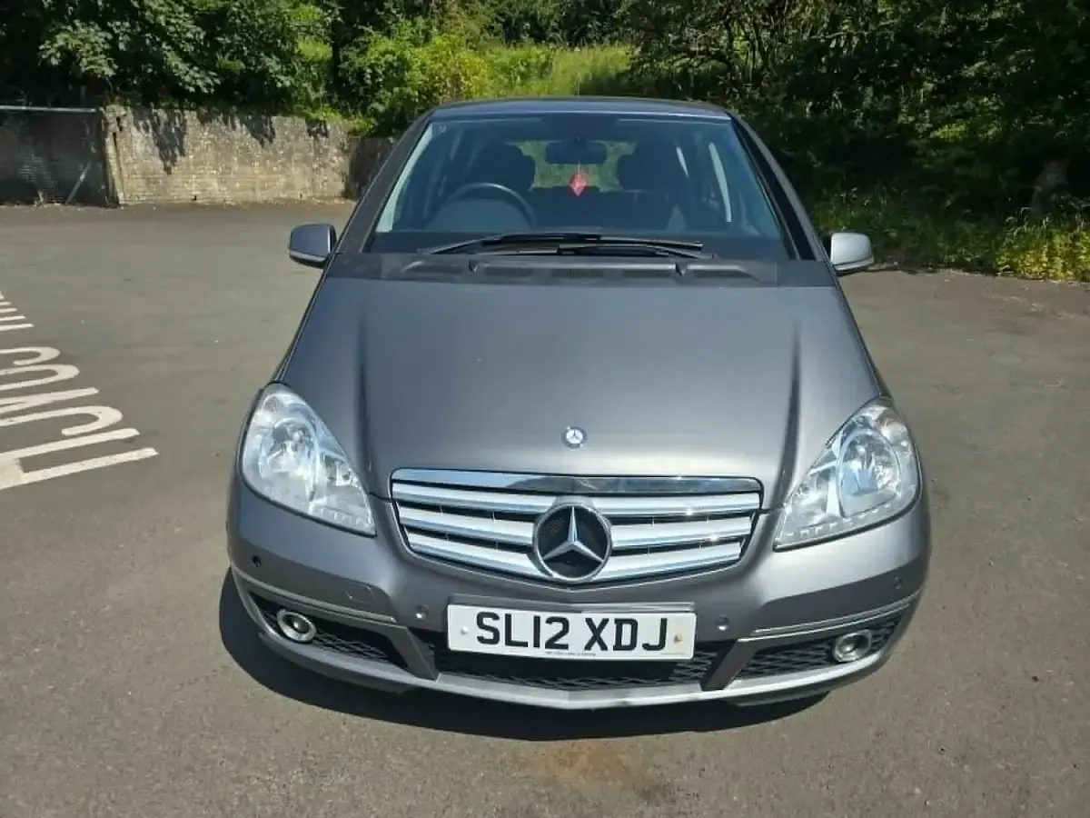 Used Mercedes A160 Avantgarde 80 HP (58 kW) 2012 Grey Hatchback