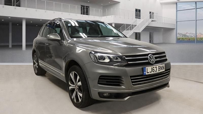 Grey Used 2013 VW Touareg R-line SUV | £9,770 (Fair price) - Image 1/4