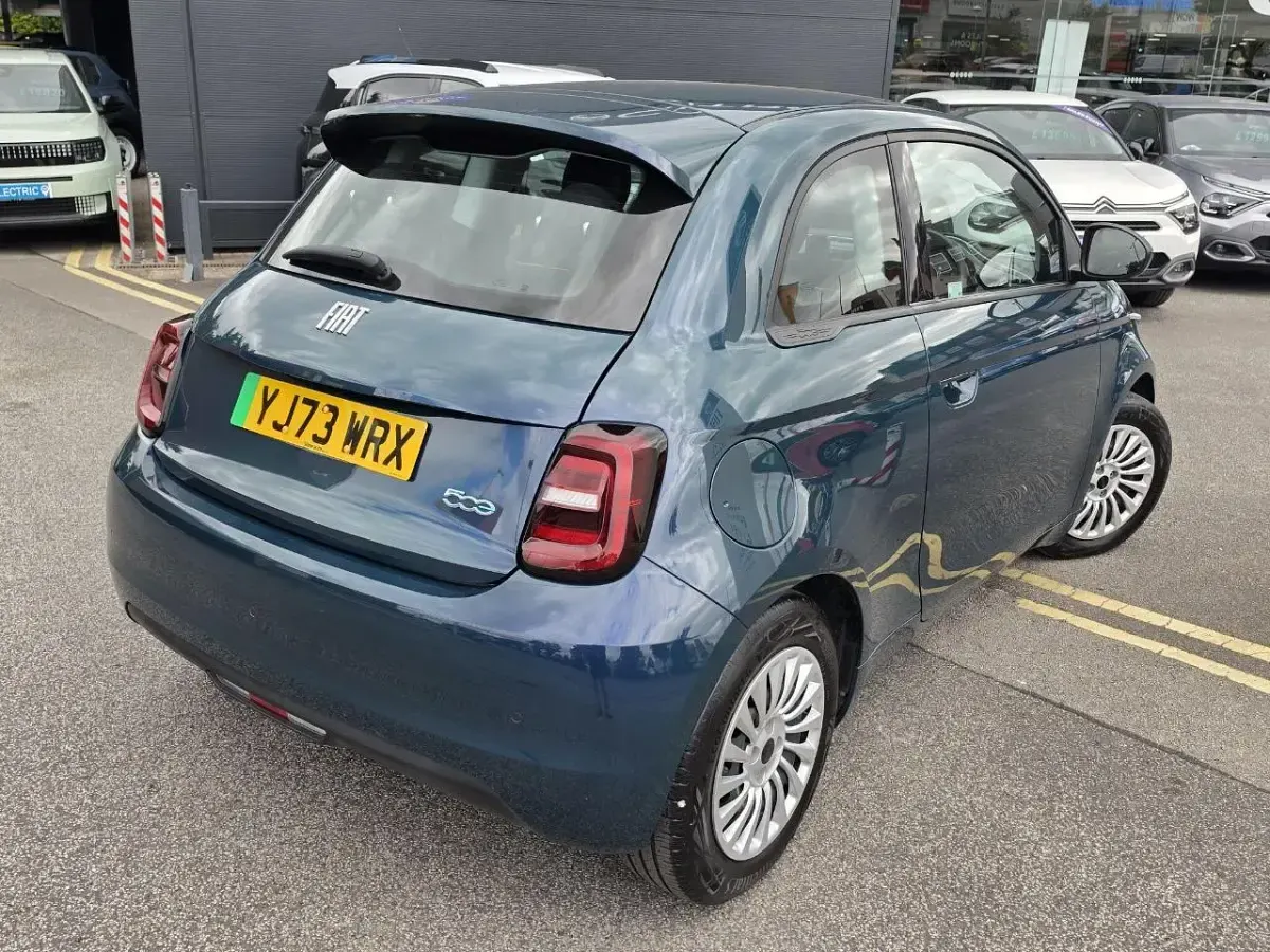 Used Fiat 500e Action 69 kW (94 HP) 2023 Green Hatchback