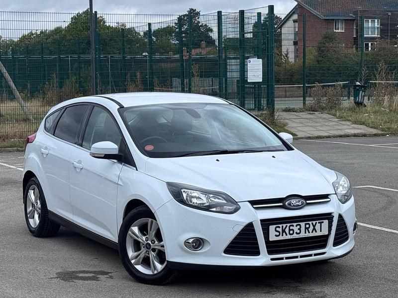 White Used 2013 Ford Focus Zetec Hatchback | £2,775 (Good price) - Image 1/4