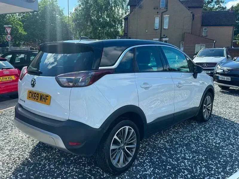 Used Vauxhall Crossland X Sport 120 HP (88 kW) 2019 White SUV