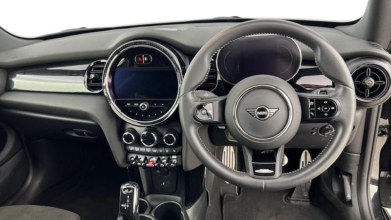 Used Mini Cooper Sport 134 HP (98 kW) 2023 Black Hatchback