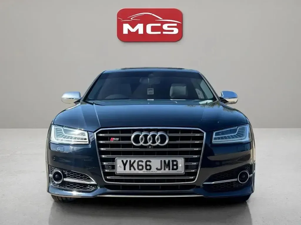 Used Audi S8 520 HP (382 kW) 2017 Blue Sedan