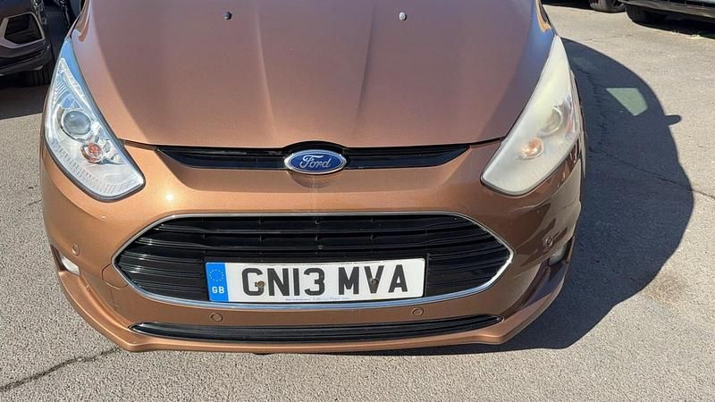 Used Ford B-MAX Titanium 105 HP (77 kW) 2013 Gold MPV