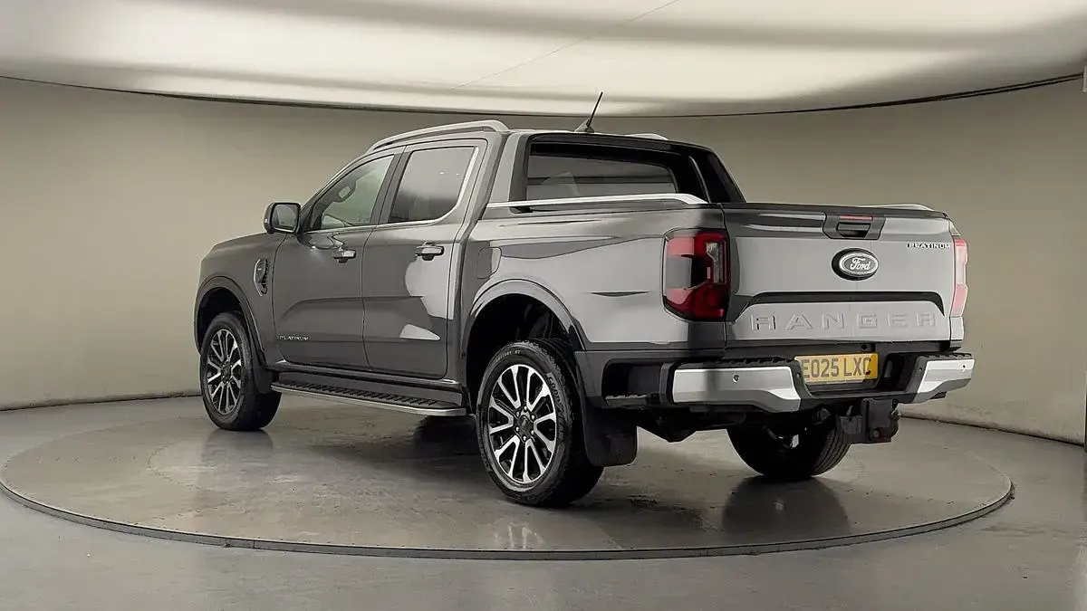 Second-hand Ford Ranger Platinum 240 CP (176 kW) 2025 Gri Pickup