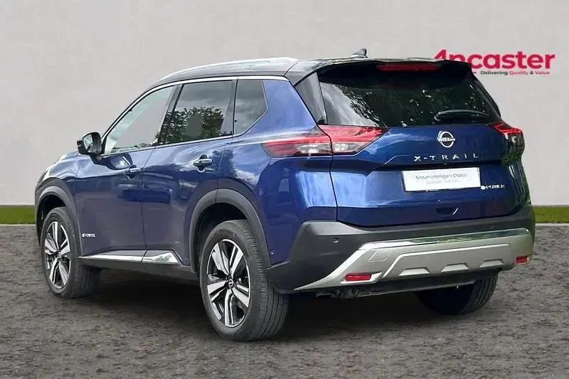 Usado Nissan X-Trail Tekna 204 CV (150 kW) 2023 Azul SUV