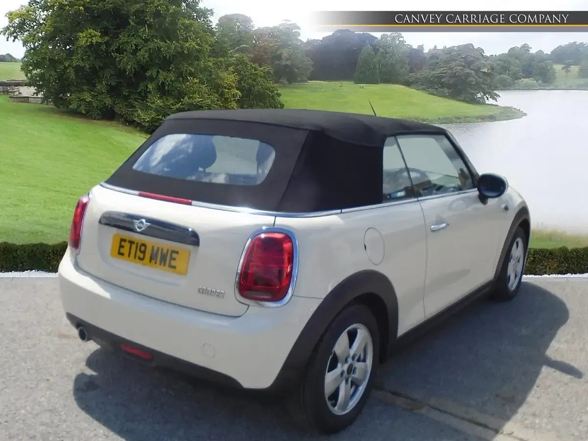 Used Mini Cooper Cabriolet Classic 136 HP (100 kW) 2019 White Cabriolet