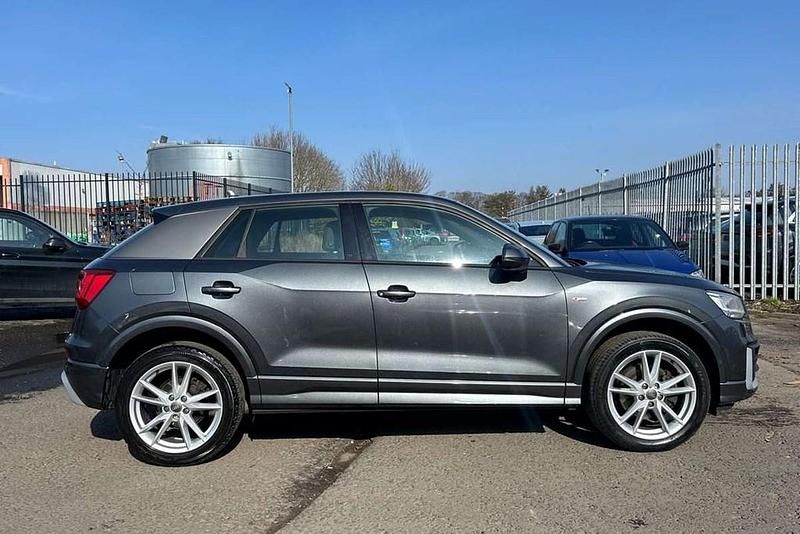 Used Audi Q2 S-Line 150 HP (110 kW) 2017 Grey SUV