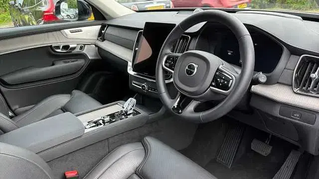 Used Volvo XC90 Ultra 455 HP (334 kW) 2025 Silver SUV