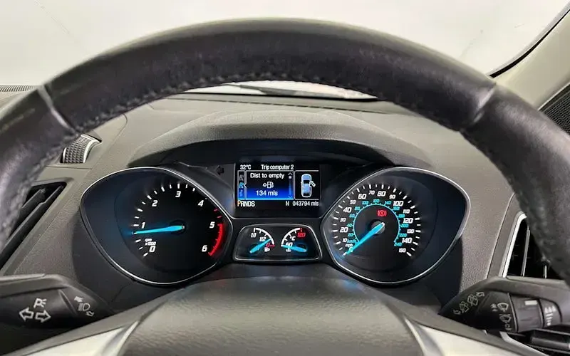 Used Ford Kuga Titanium 179 HP (131 kW) 2016 Silver SUV