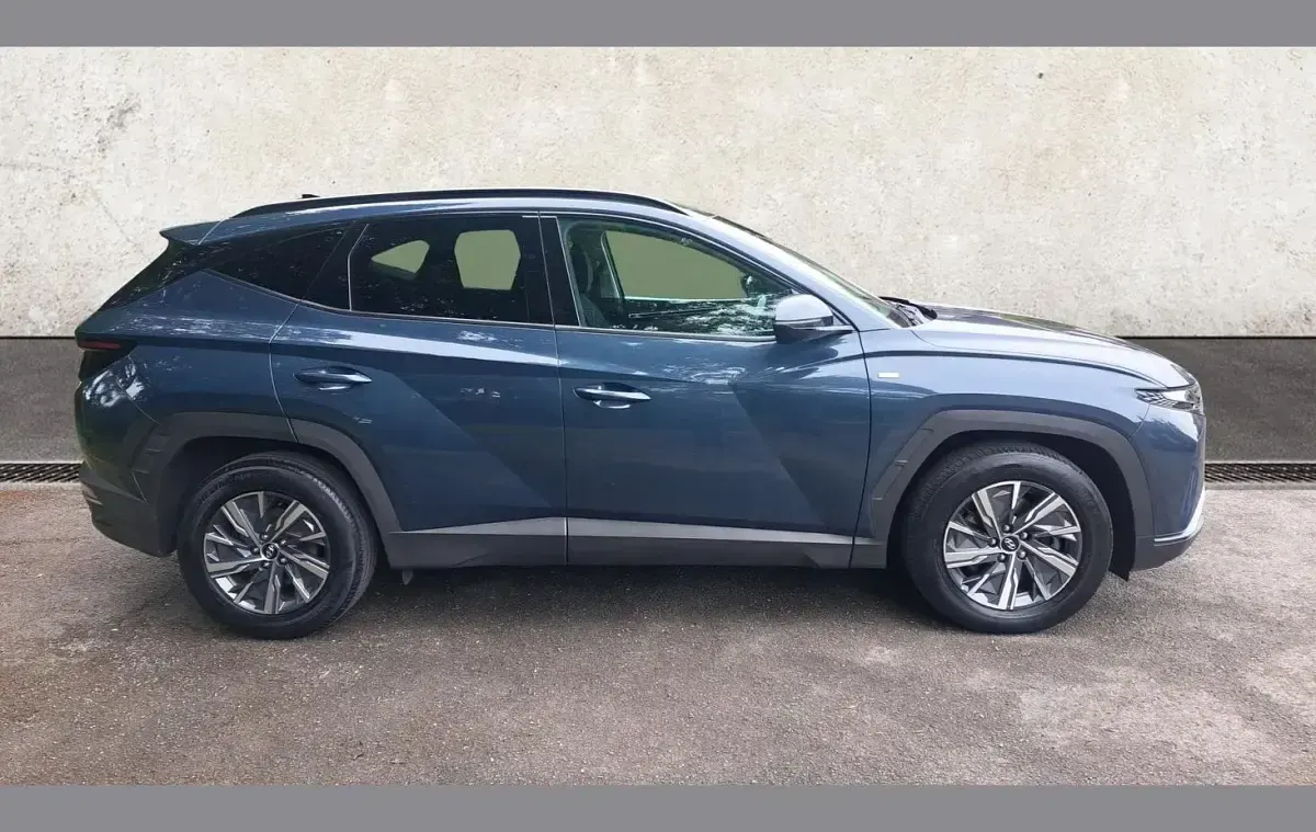 Usado Hyundai Tucson SE 230 CV (169 kW) 2023 Azul SUV