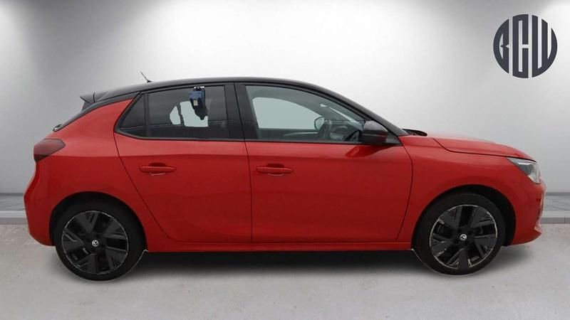 Used Vauxhall Corsa-e Edition 100 kW (136 HP) 2022 Red Hatchback