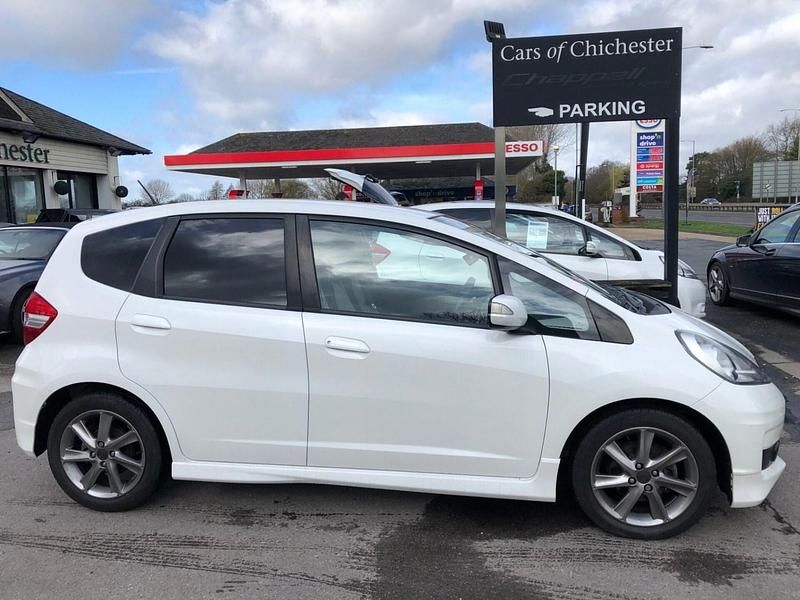 Used Honda Jazz SI 2014 White Hatchback