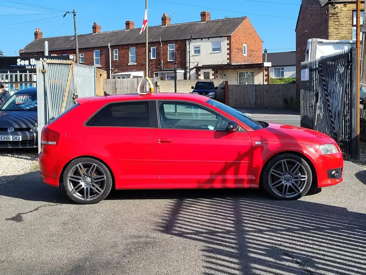 Used Audi S3 265 HP (194 kW) 2007 Red Hatchback