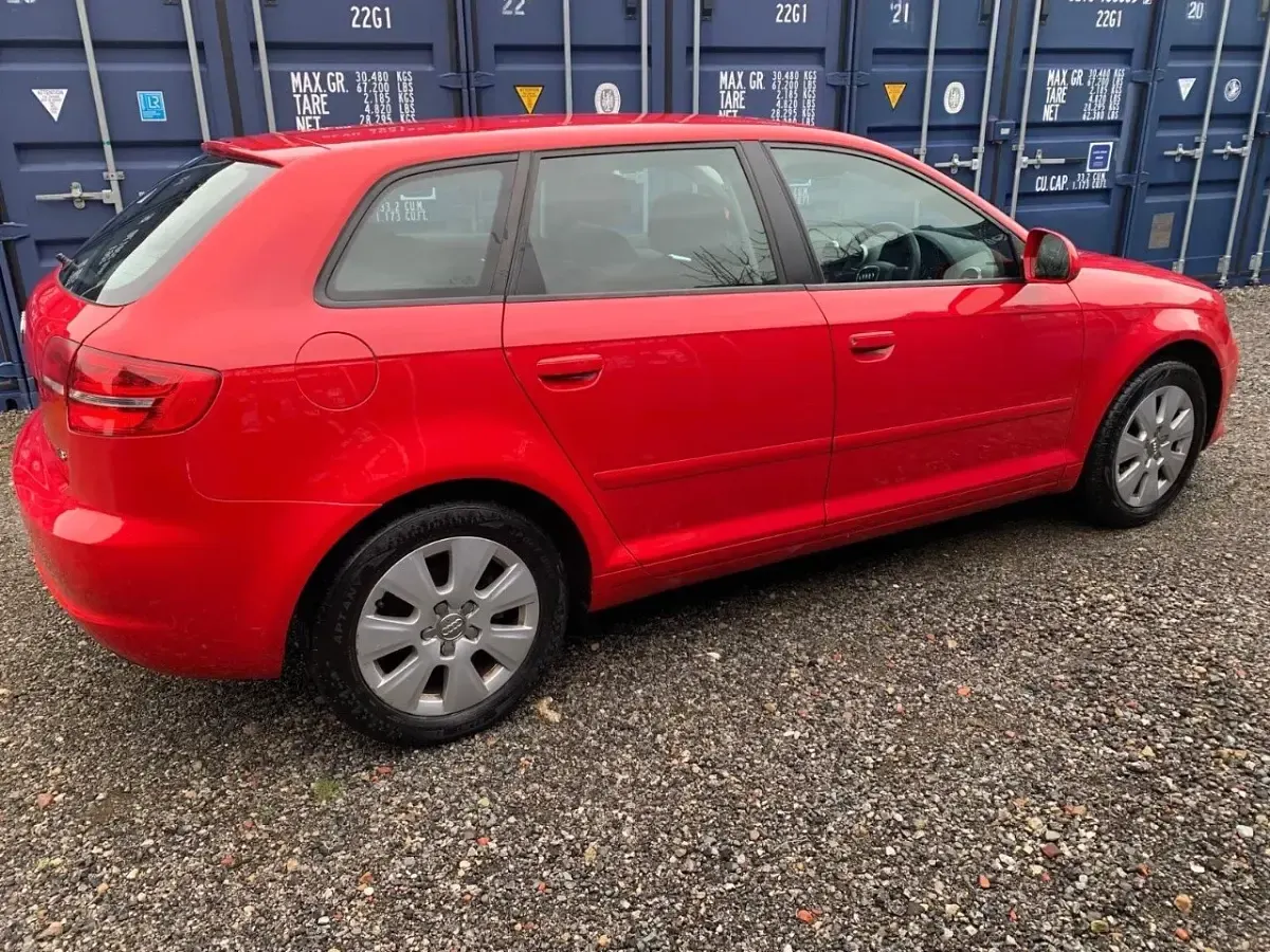 Used Audi A3 100 HP (73 kW) 2008 Red Hatchback