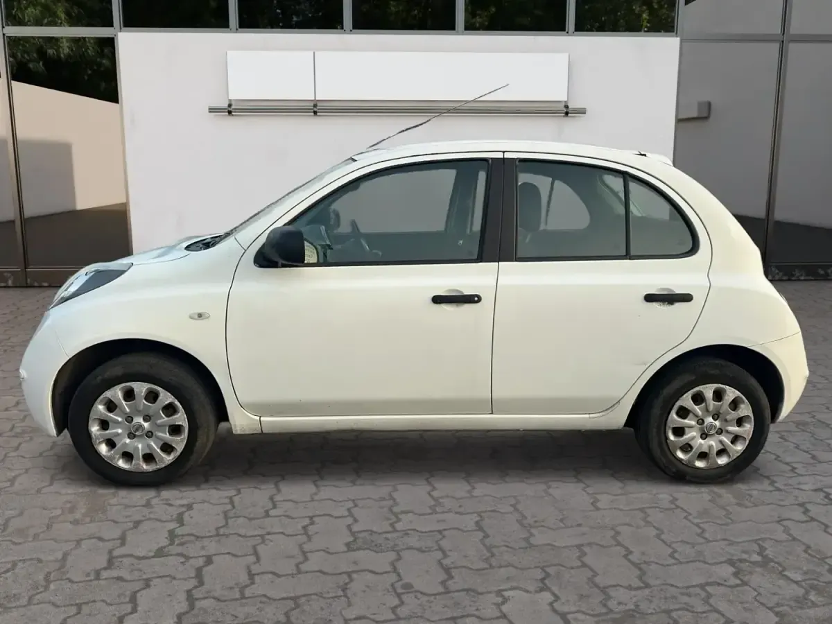 Usata Nissan Micra Visia 79 CV (58 kW) 2010 Bianco Utilitaria