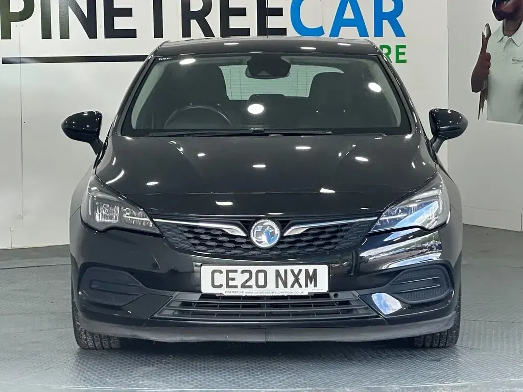 Used Vauxhall Astra SRi 145 HP (106 kW) 2020 Black Hatchback