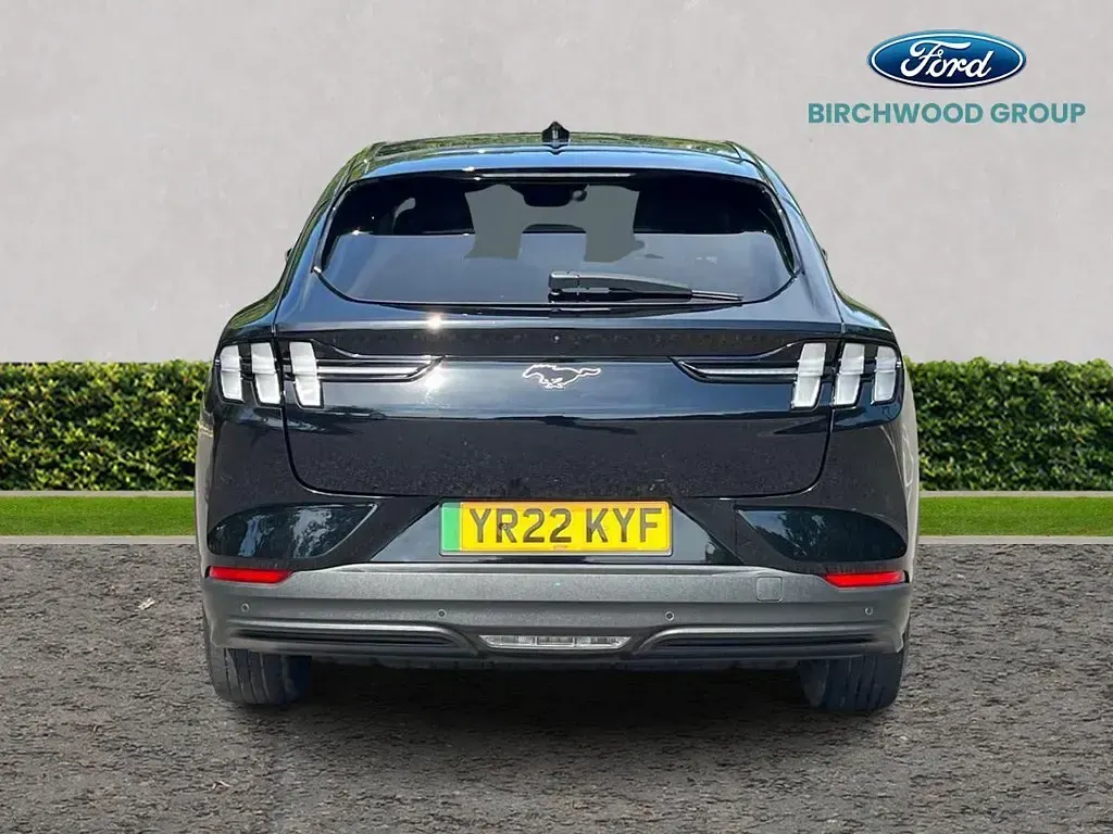 Used Ford Mustang Extended Range 294 HP (216 kW) 2022 Black Estate