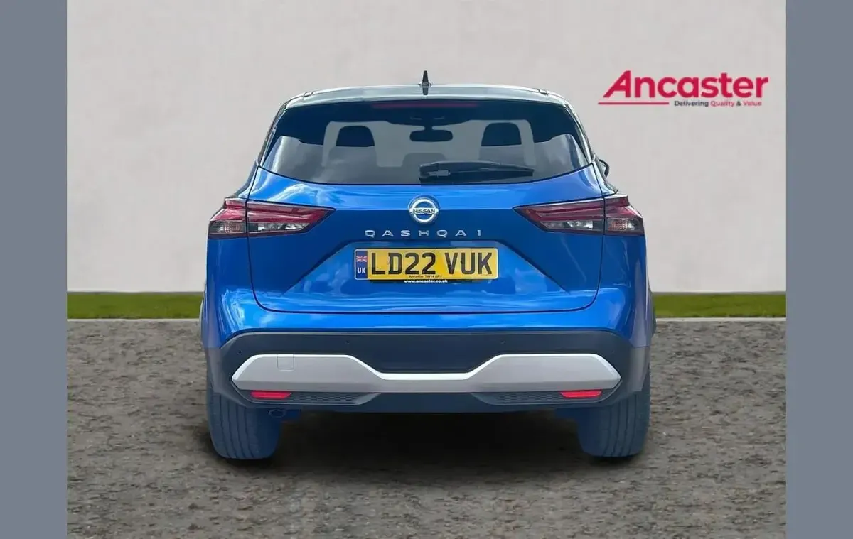 Used Nissan Qashqai N-Connecta 155 HP (114 kW) 2022 Blue SUV