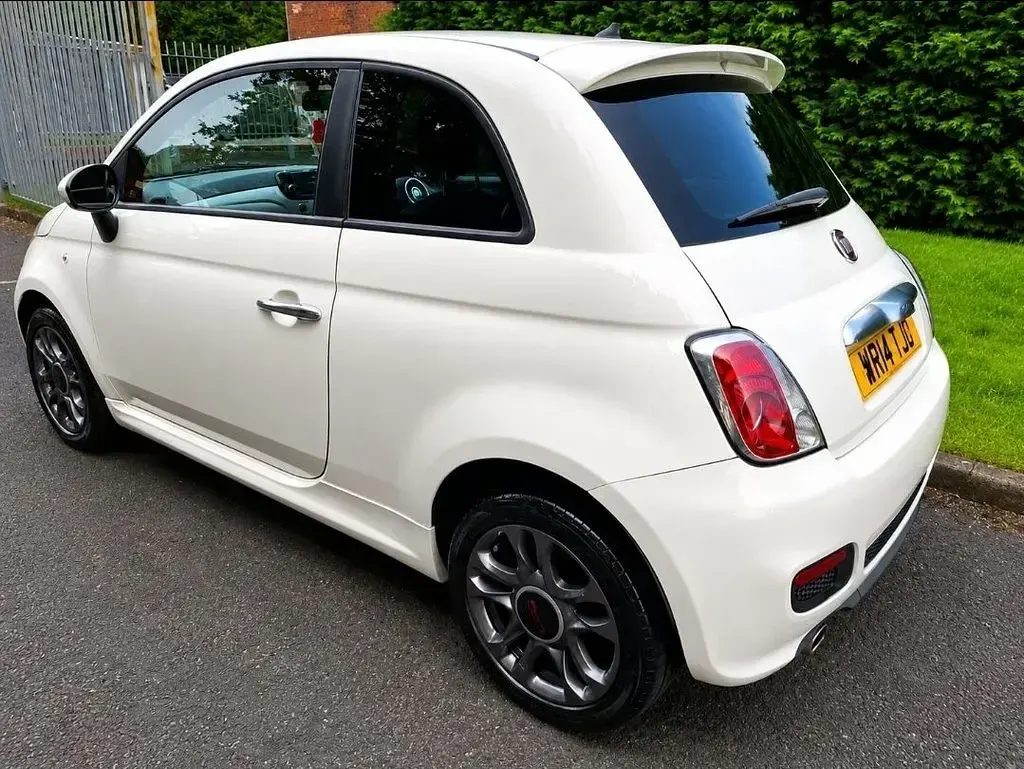 Used Fiat 500 S 69 HP (50 kW) 2014 White Hatchback