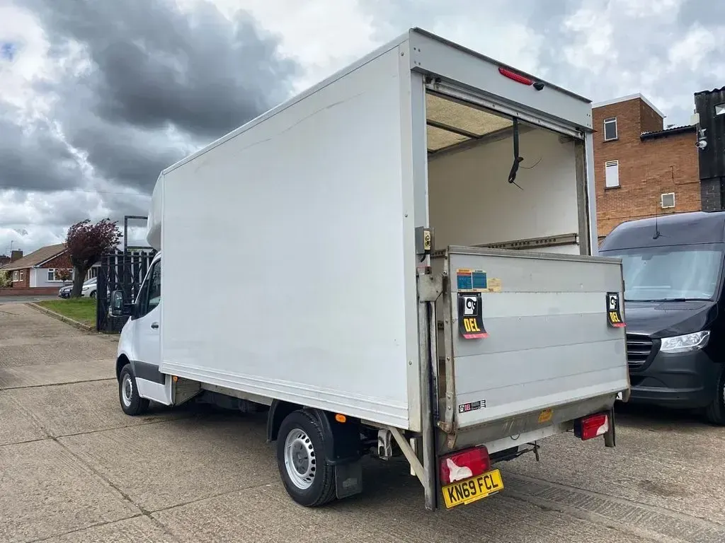 Used Mercedes Sprinter 161 HP (118 kW) 2019 White Van