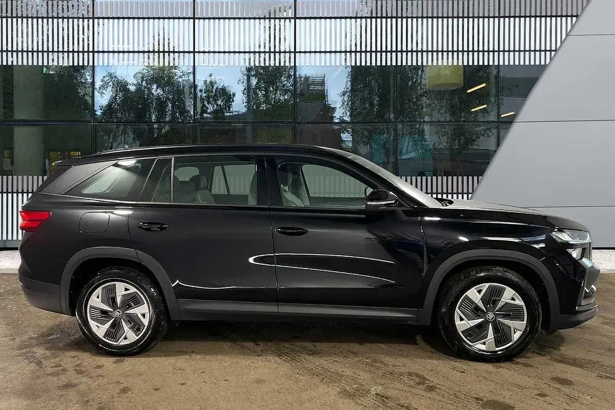 Second-hand Skoda Kodiaq SE 110 CP (80 kW) 2025 Negru SUV