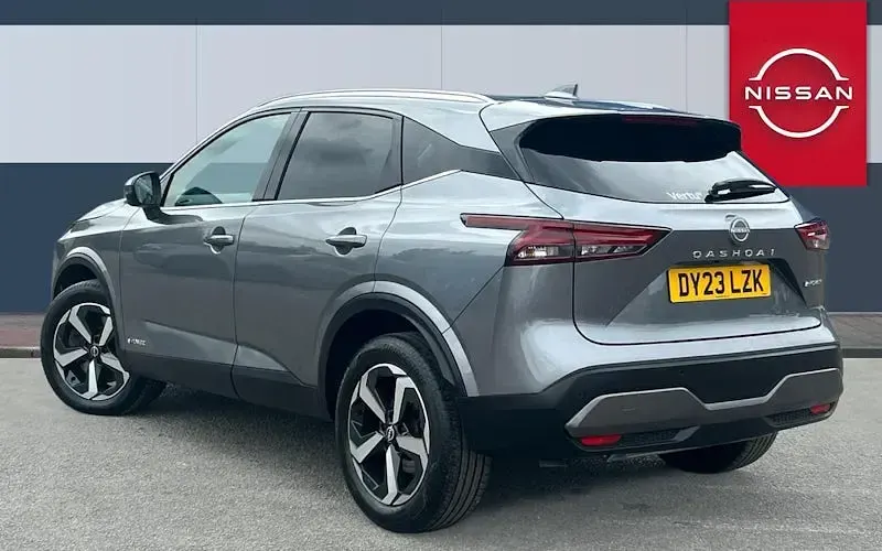 Used Nissan Qashqai N-Connecta 190 HP (139 kW) 2023 Grey SUV