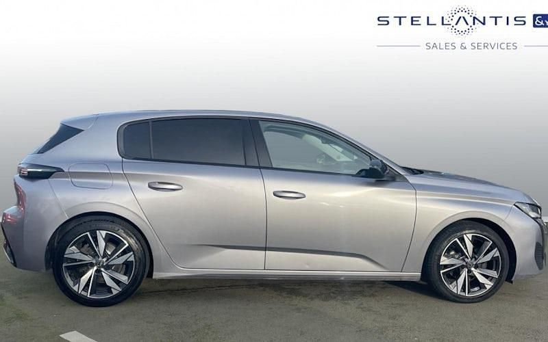 Used Peugeot 308 Allure 131 HP (96 kW) 2024 Hatchback