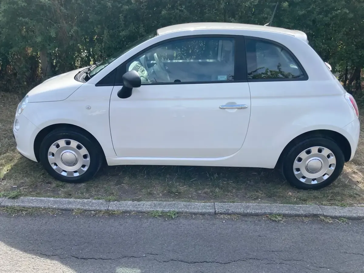 Used Fiat 500 Pop 69 HP (50 kW) 2015 White Hatchback