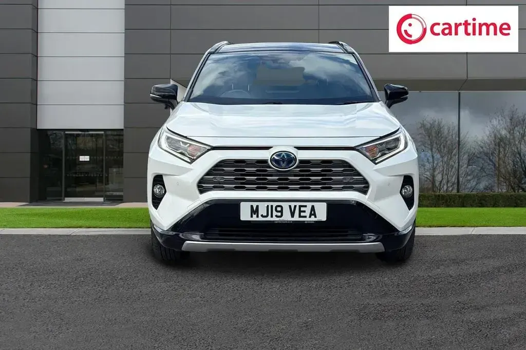 Used Toyota RAV4 Hybrid 218 HP (160 kW) 2019 White SUV
