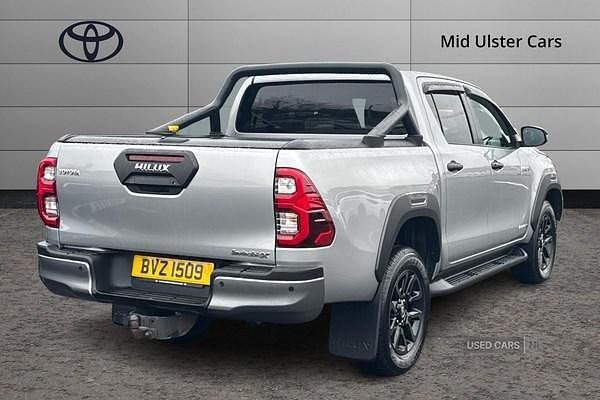 Usado Toyota HiLux 201 CV (147 kW) 2024 Plateado Pickup/Camioneta