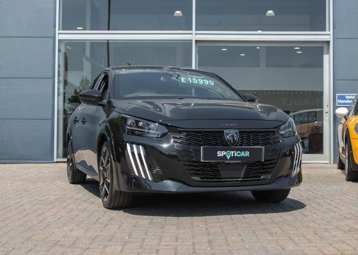 Used Peugeot 208 GT 99 HP (72 kW) 2024 Black Hatchback