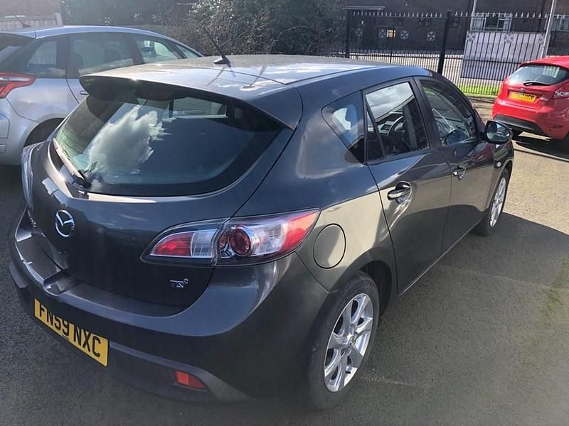 Used Mazda 3 105 HP (77 kW) 2009 Grey metallic Hatchback