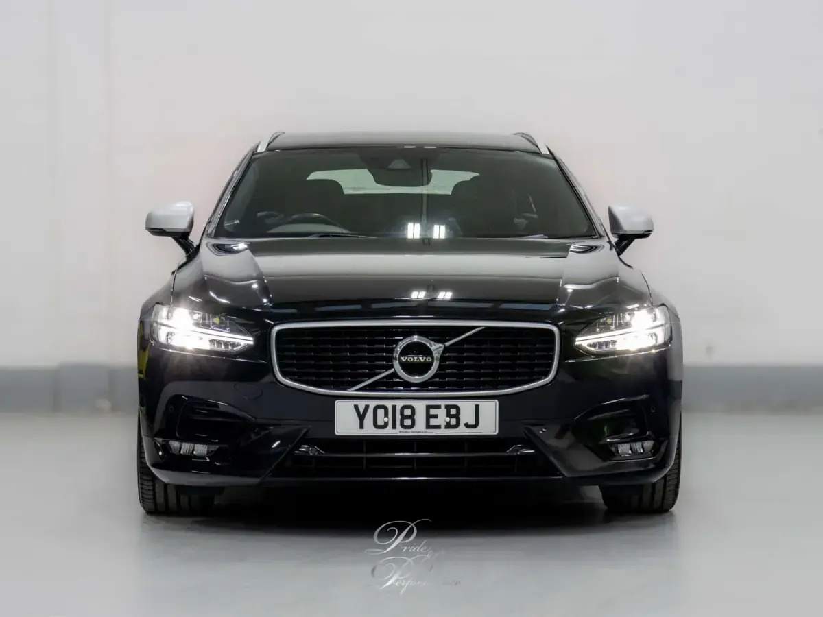 Used Volvo V90 R-Design 2018 Black Estate