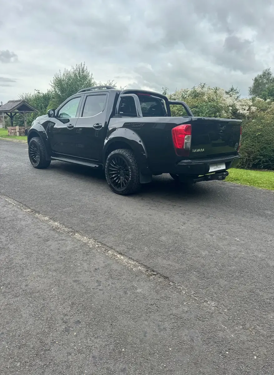 Used Nissan Navara Tekna 2018 Black Pickup