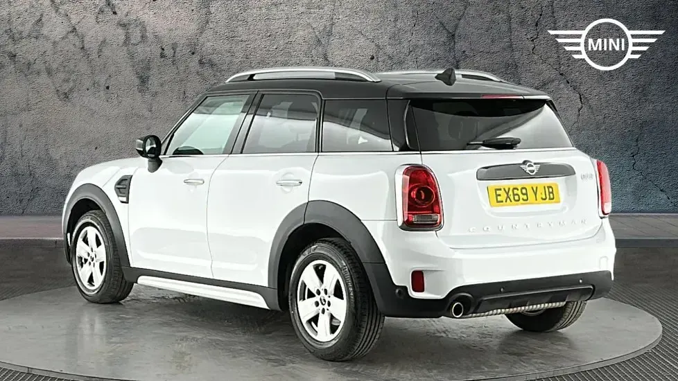 Used Mini Cooper Countryman Classic 136 HP (100 kW) 2019 White SUV