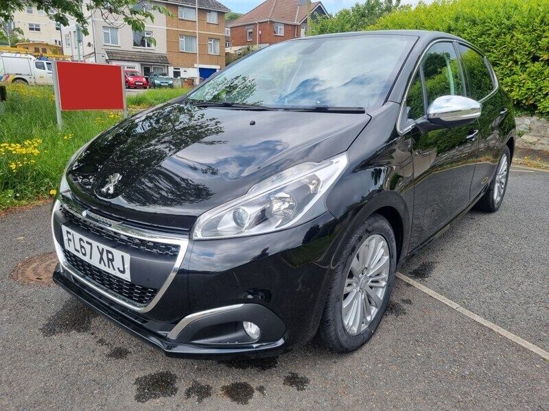 Black Used 2017 Peugeot 208 Allure Hatchback | £8,450 (Expensive) - Image 1/4