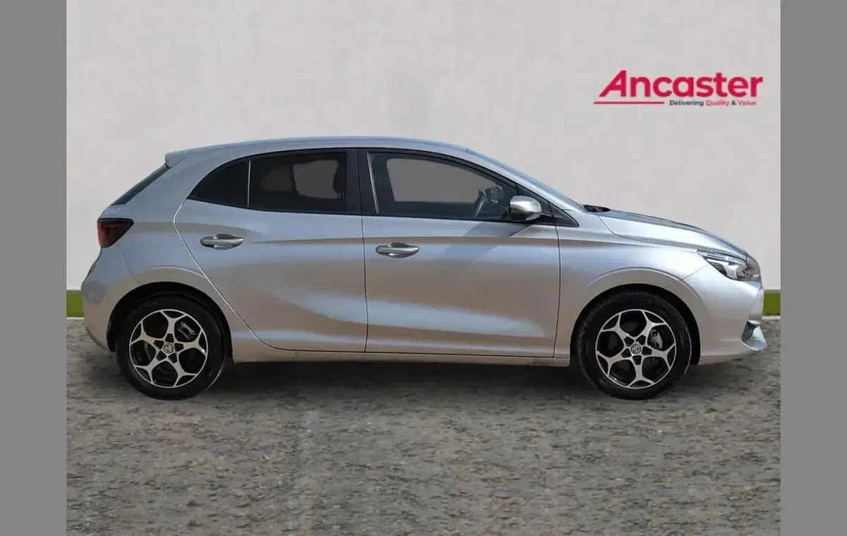 Used MG MG3 Trophy 194 HP (142 kW) 2025 Silver Hatchback