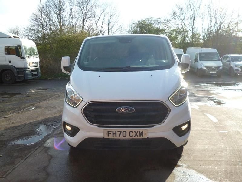 Used Ford Transit Custom Limited 130 HP (95 kW) 2021 White Van