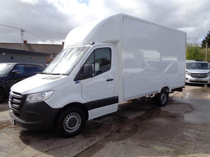 Usado Mercedes Sprinter Progressive 140 HP (102 kW) 2021 Branco Van
